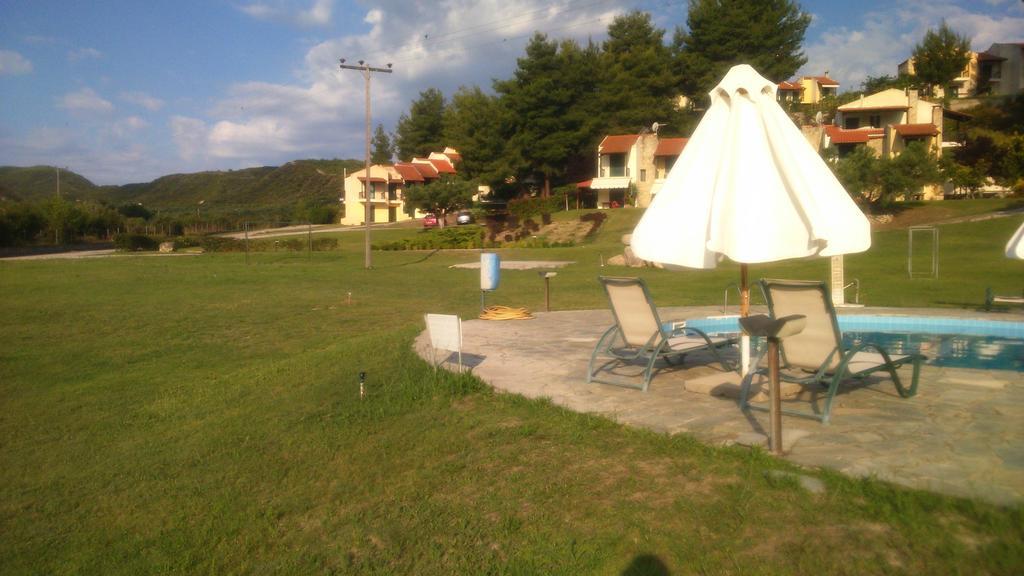 Roxane Villa Hanioti Buitenkant foto